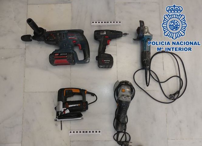 Imagen de las herramientas recuperadas (POLICÍA NACIONAL) 