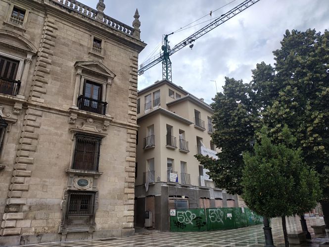 Edificio de Plaza Nueva (PODEMOS - IU) 