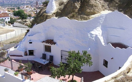 Imagen de una casa cueva (RENTALIA) 