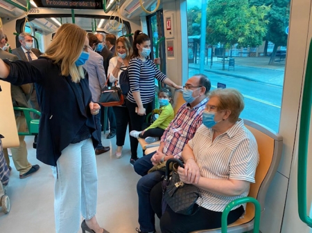 La Consejera de Fomento, Marifrán en el metro de Granada (JUNTA) 