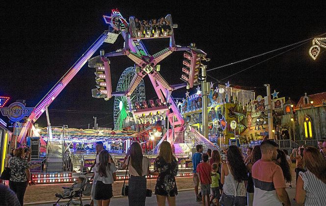 Imagen de una Feria (IU HUELVA)