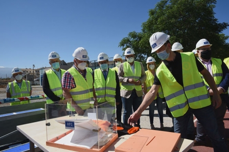 Primera piedra del nuevo Pabellón de Vegas del Genil (DIPUTACIÓN) Primera piedra del nuevo Pabellón de Vegas del Genil (DIPUTACIÓN)