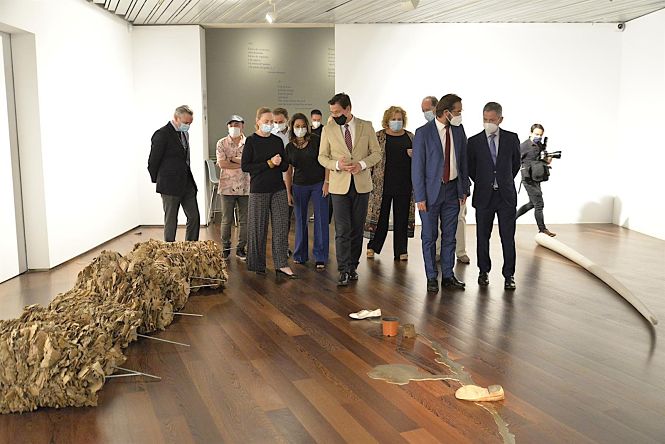 Las instituciones visitan el Centro Lorca con motivo de su reapertura tras la crisis del coronavirus (AYUNTAMIENTO DE GRANADA) 