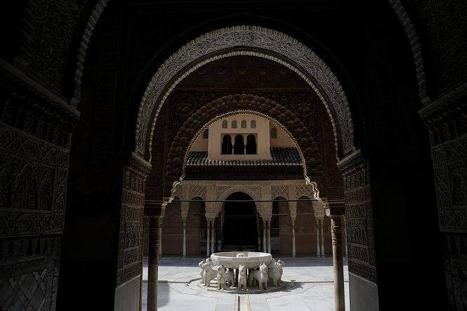 La Alhambra de Granada sin turistas por la crisis del coronaviru (ÁLEX CÁMARA - EUROPA PRESS) 