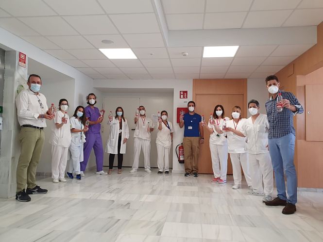 Sanitarios con la edición especial de la botella de Aguas de Lanjarón (AGUAS LANJARÓN)