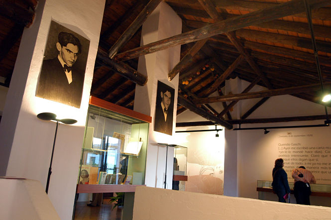 Exposición en Condes de Gabia en una imagen de archivo (J. GROSSO / DIPGRA) 