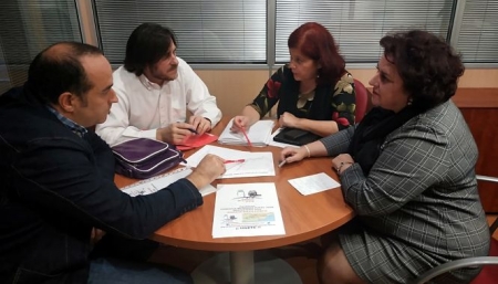 Colectivos ferroviarios reunidos con el PSOE en imagen de archivo (AMIGOS FERROCARRIL BAZA) 