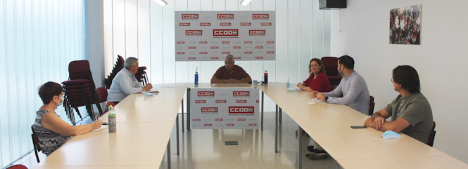 Imagen de la reunión entre IU y sindicatos (IU) 