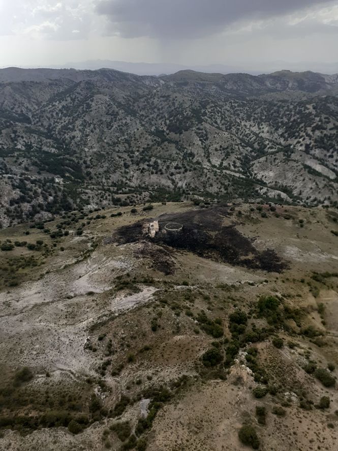 Imagen aérea de la zona afectada por el incendio (INFOCA) 