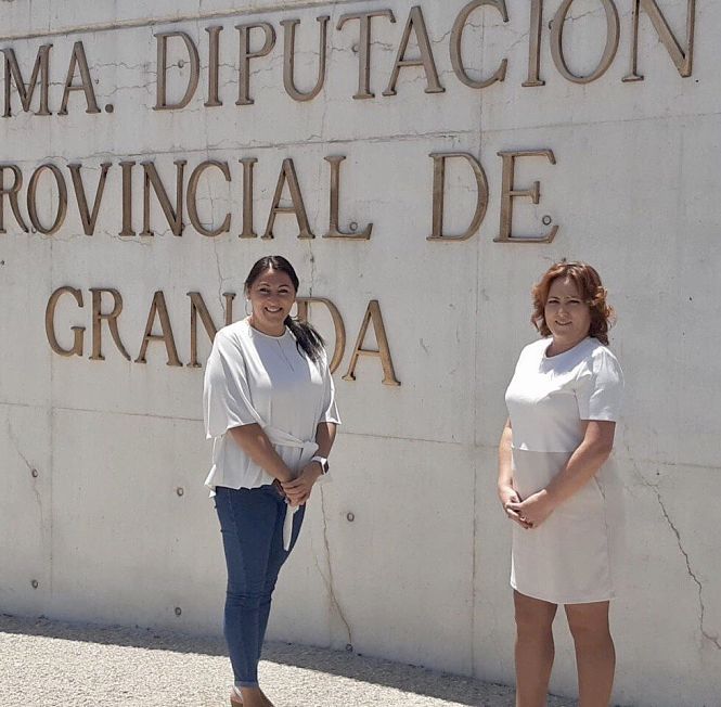 Alejandra Durán y Mari Carmen Pérez tras el pleno de Diputación (ADELANTE)