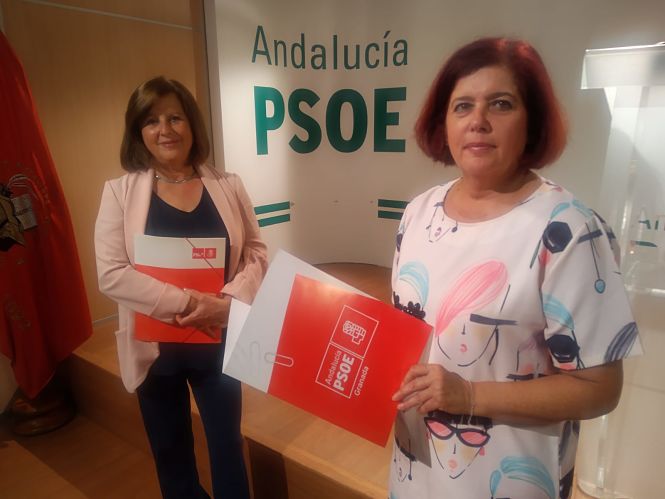 María José Sánchez Rubio y Elvira Ramón en rueda de prensa (PSOE)