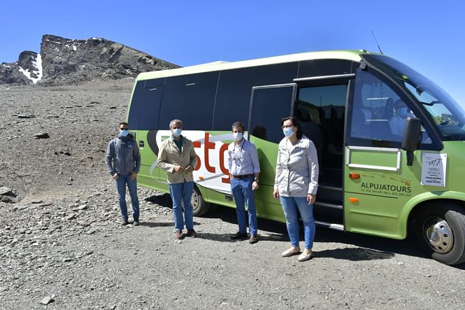 La Delegada de Medio Ambiente ha visitado el Lado Norte de Sierra Nevada (JUNTA)