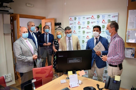 Visita institucional a las oficinas de la OMIC (AYTO. ALBOLOTE)