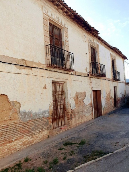Fachada de la Casa del Marqués (AYTO. OTURA) 