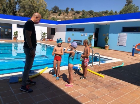 Inicio de la campaña de natación en Órgiva (AYTO. ÓRGIVA)