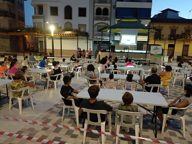 Imagen de la actividad celebrada anoche en Huétor Tájar (AYTO. HUÉTOR TÁJAR)