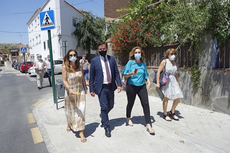 Visita de Luis Salvador a Lancha del Genil (JAVIER ALGARRA / AYUNTAMIENTO) 