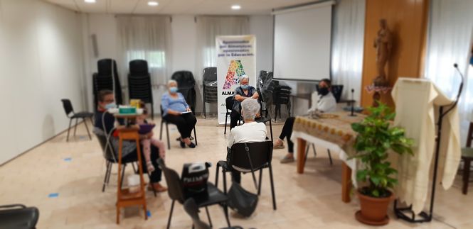 Reunión de la asociación Almanjáyar en familia (ALFA)