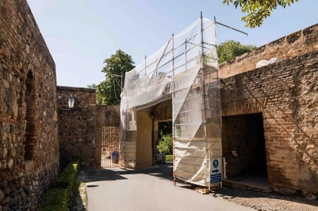 Obras en la puerta de los Carros de la Alhambra (PATRONATO DE LA ALHAMBRA Y EL GENERALIFE) 