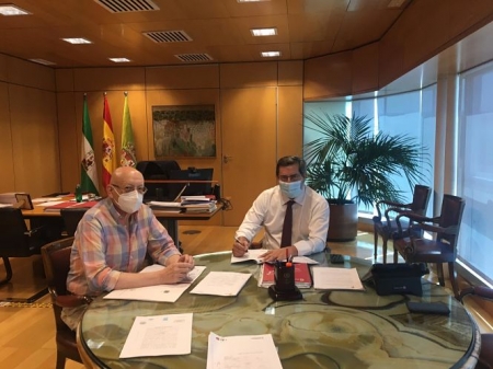 Imagen de la reunión entre Diputación y Caja Sur (DIPUTACIÓN) 