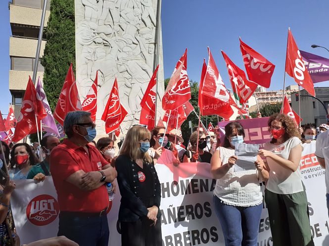 Imagen de la lectura del manifiesto (UGT) 