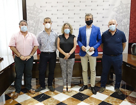 Presentación de la campaña solidaria (JAVIER ALGARRA / AYUNTAMIENTO)