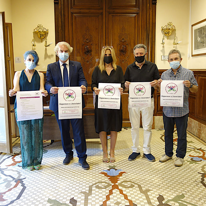 Presentaciónd e lso actos por el Dia Mundial del síndrome de sjögren (JAVIER ALGARRA / AYUNTAMIENTO)