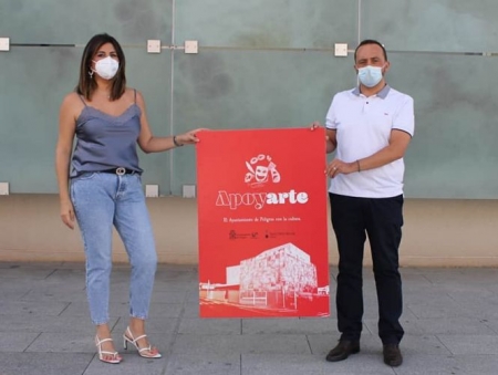 El Alcalde de Peligros y la Concejala de Cultura han presentado la campaña `Apoyarte` (AYTO. PELIGROS) El Alcalde de Peligros y la Concejala de Cultura han presentado la campaña `Apoyarte` (AYTO. PELIGROS)