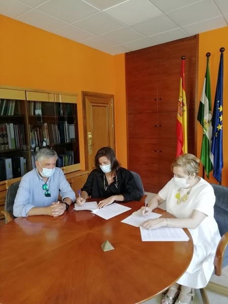 Imagen de la firma del convenio (EASP) 