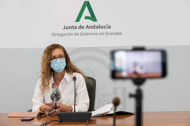 La Delegada de Educación, Ana Berrocal (JUNTA) 