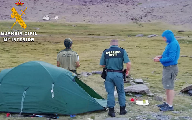 Acampada en Siete Lagunas (GUARDIA CIVIL) 