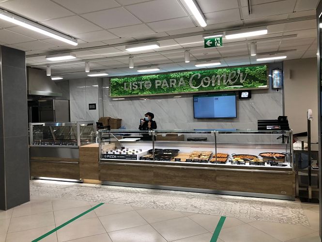 Supermercado de Mercadona en Albolote, adaptado al nuevo modelo de tienda eficiente (MERCADONA) 