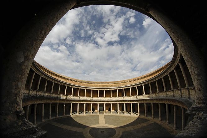 La Alhambra de Granada sin turistas por la crisis del coronaviru (ÁLEX CÁMARA - EUROPA PRESS)