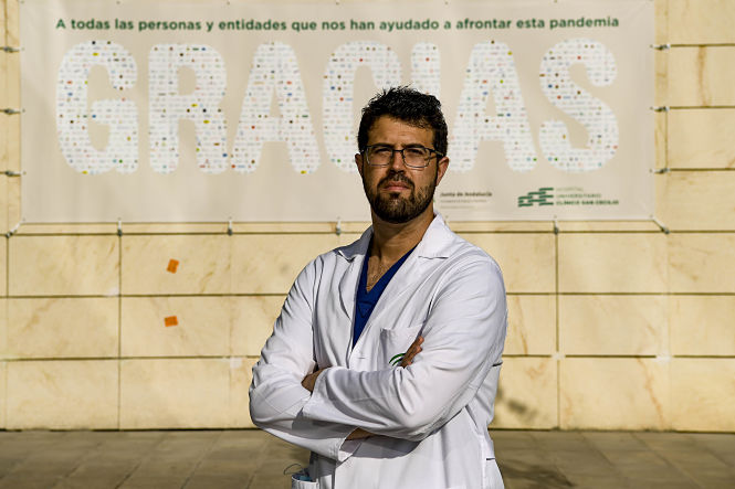 El dermatólogo premiado, Francisco J. Navarro Triviño (HUSC)