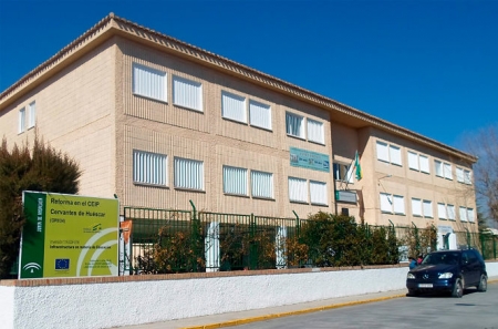 Fachada del CEIP Cervantes de Huescar (CEIP CERVANTES) Fachada del CEIP Cervantes de Huescar (CEIP CERVANTES)