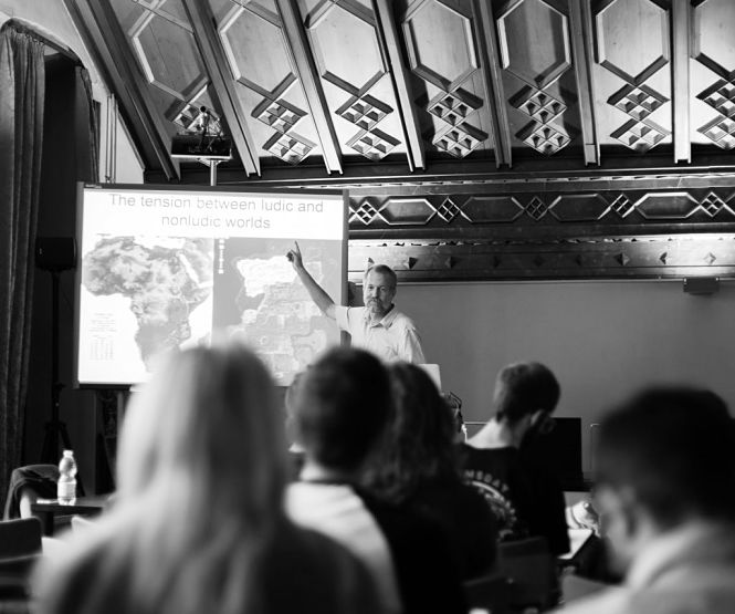 Fotografía correspondiente a una de las sesiones de la primera edición (UGR)