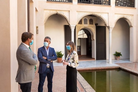 Antonio Granados, Manuel Olivares, y Rocío Díaz, en la Casa de Zafra (AYUNTAMIENTO) 