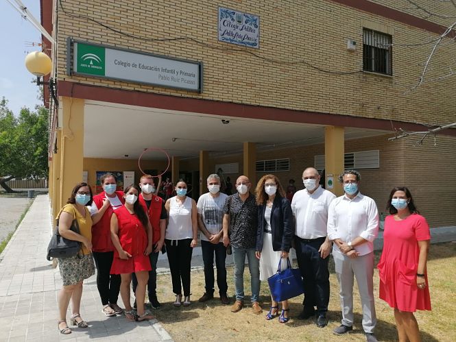 Visita a la Escuela de Verano de Motril (JUNTA/ARCHIVO)