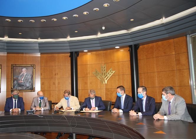 Imagen de la firma del convenio (COLEGIO DE ABOGADOS)