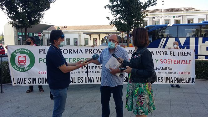 Rueda de prensa de la plataforma Granada por el tren (GRANADA POR EL TREN)