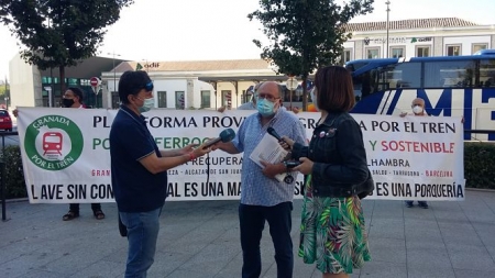 Rueda de prensa de la plataforma Granada por el tren (GRANADA POR EL TREN)