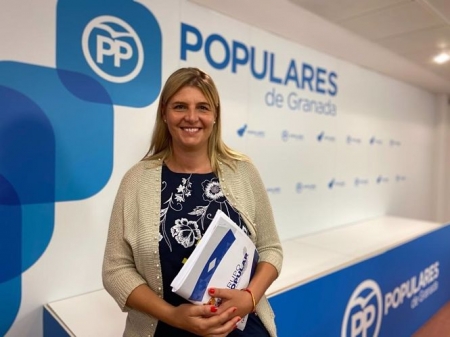 La portavoz del grupo popular en la Diputación de Granada, Inmaculada Hernández (PP) 