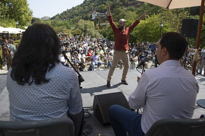 Una de las actuaciones de Milnoff (FESTIVAL MILNOFF) 