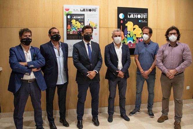 Luis Salvador ha visitado la expocisión `Artes y tecnologías Milnoff` (AYTO. GRANADA)