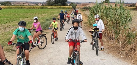 Imagen de la ruta en bicicleta por la Vega (AYTO. CÚLLAR VEGA) 