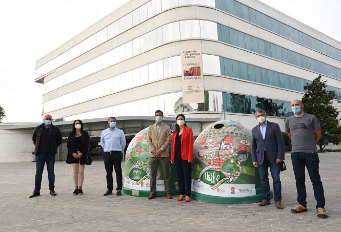 Imagen de la presentación de los contenedores personalizados (R. MARTÍNEZ / DIPGRA)