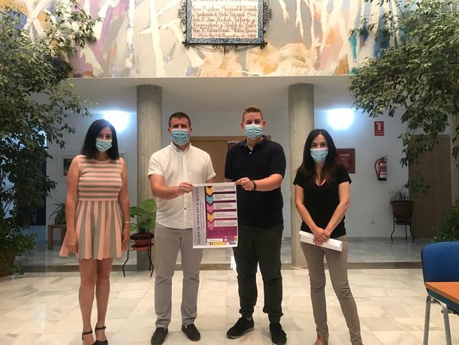 el alcalde de Monachil y el concejal de Igualdad, junto a las técnicas del Centro de Información a la Mujer de la Mancomunidad Río Monachil (AYTO. MONACHIL)