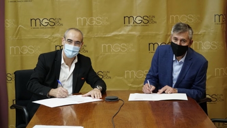 Imagen de la firma del convenio (FMGS) Imagen de la firma del convenio (FMGS)