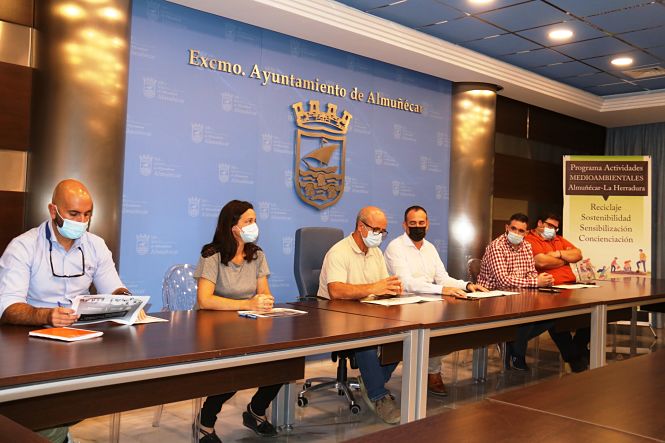 Presentación de las actividades medioambientales (AYTO. ALMUÑÉCAR)