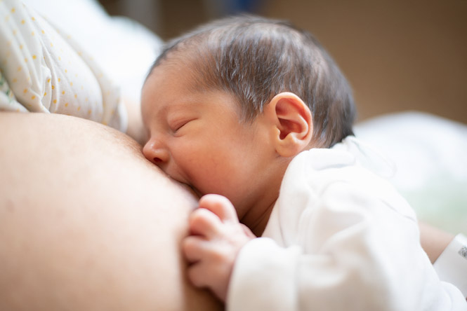 Imagen de lactancia materna (HUSC)